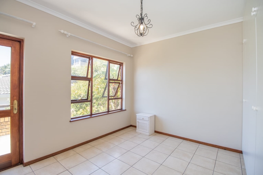 To Let 3 Bedroom Property for Rent in Capri Western Cape